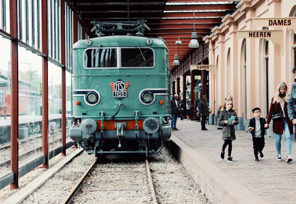 ペット連れで電車や新幹線に乗るには？知っておきたいルールとマナーのアイキャッチ画像