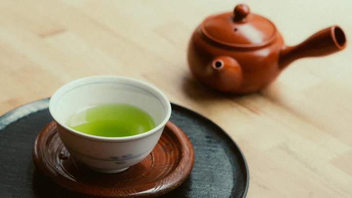 江戸時代に「鳥カフェ」があった?お茶を飲みながら鳥を眺める鳥茶屋のアイキャッチ画像